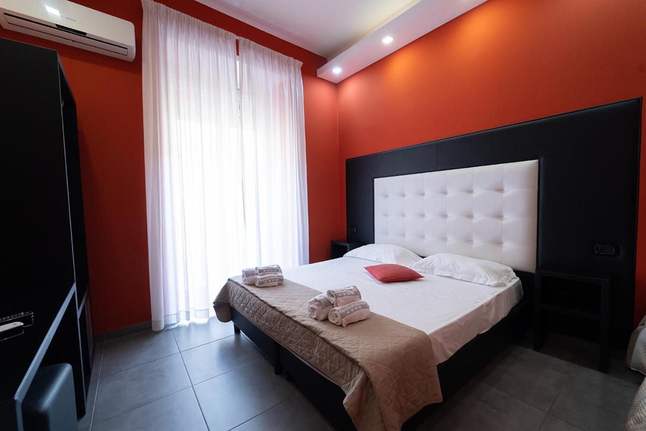 Отель Royal House Napoli Centro, By Clapa Group Экстерьер фото